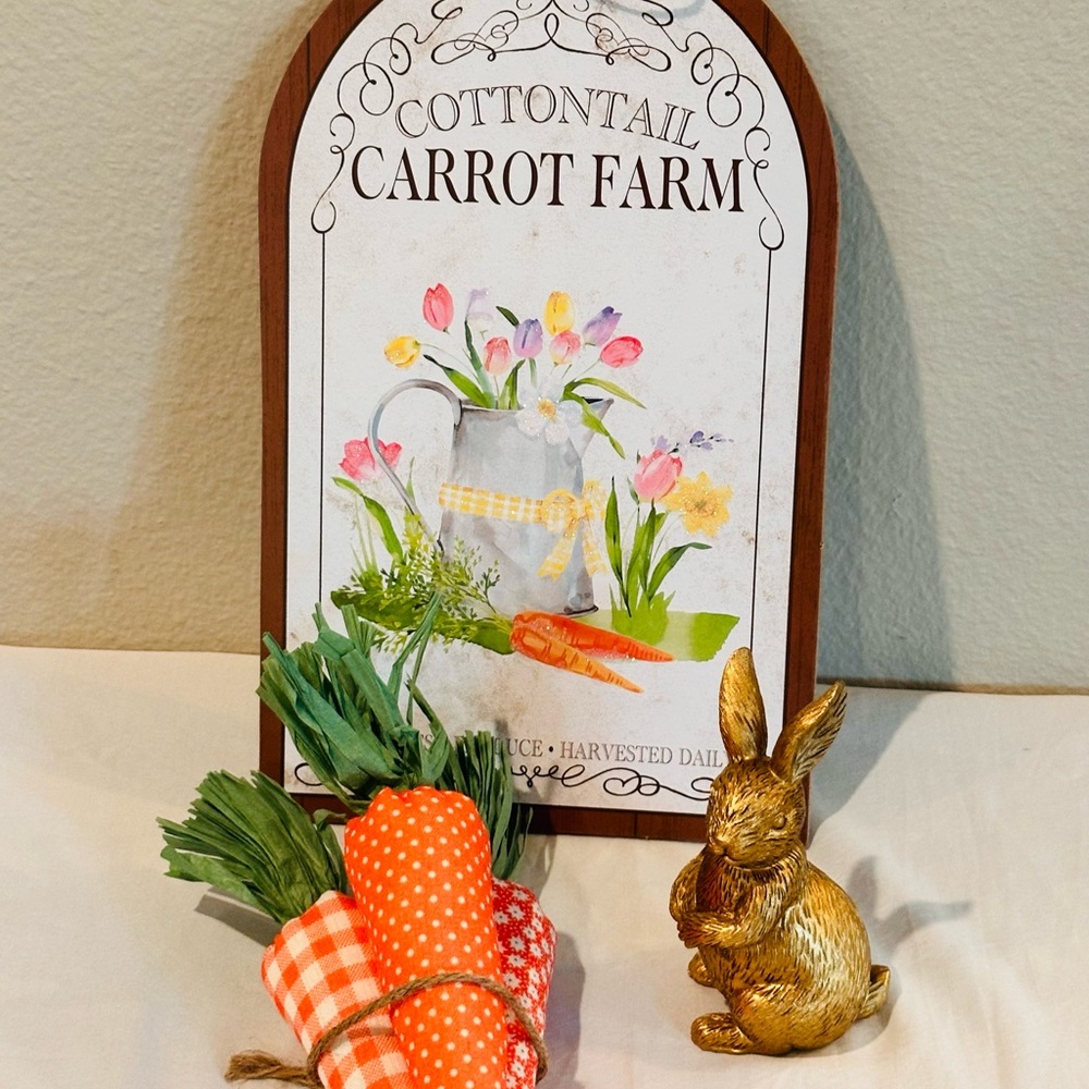 Cottontail Carrot Farm Sign with Gold Bunny and Carrot Decor
